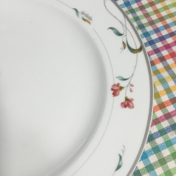 (2)  Salad Dessert Plates 8-1/4", Christopher Stuart Y0205 Melrose Fine China - Picture 5 of 8